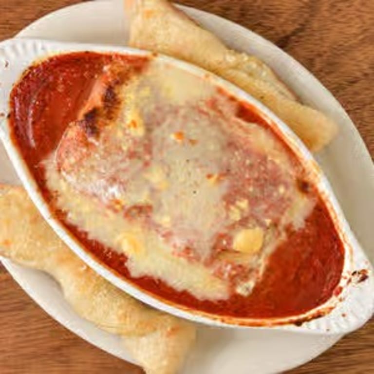 Delicious Breadsticks to Accompany Your Meal
