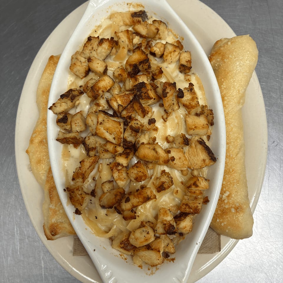 Delicious Chicken Alfredo and More Italian Favorites